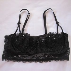 FREDRICK’S/HOLLYWOOD LCE/SATN EMBELLISHED BRA NWT